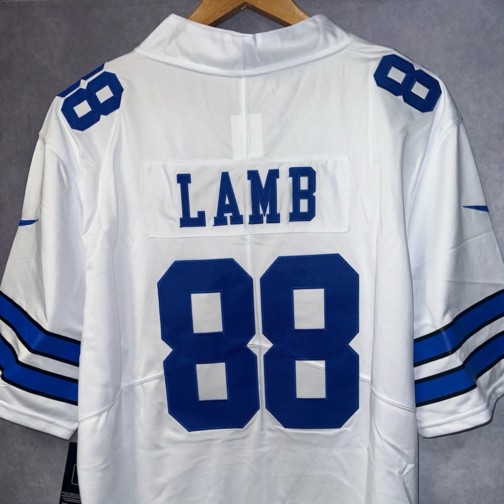 Ceedee Lamb Jersey Dallas Cowboys White Medium #88 Mens Nike Onfield Est 1960 - Picture 1 of 5